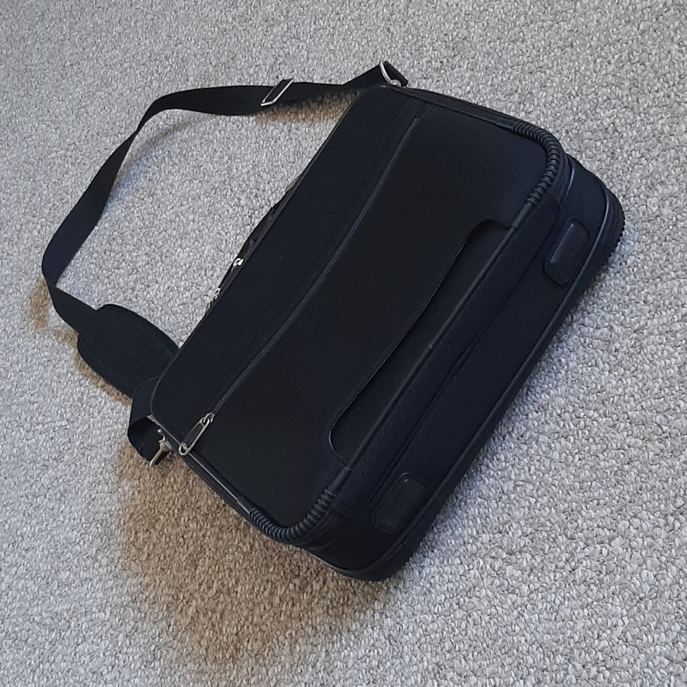 Samsonite Briefcase. - Picture 5 of 13